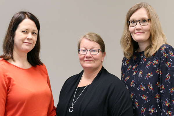 Kati Kaplin-Sainio, Kati Costiander ja Charlotta Rehn