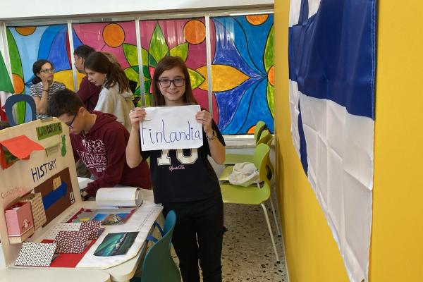 Oriveden Kultavuoren koulun 6. luokan oppilaat Livornossa. Erasmus+ -yhteistyön teemana oli kulttuuriperintö ja UNESCO:n maailmanperintökohteet Suomessa ja Italiassa.