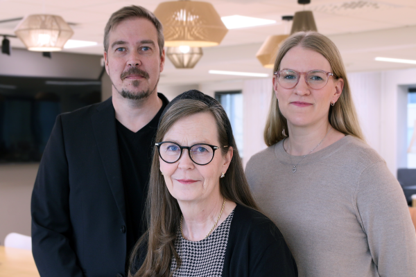Jarno Pöntinen, Jaana Villikka-Storm ja Sanna Laiho.