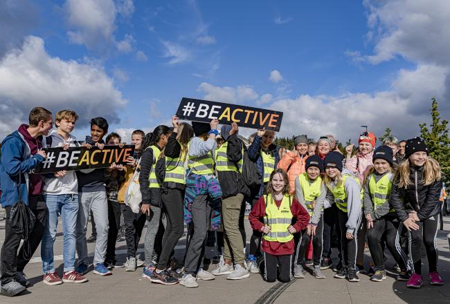 En grupp unga människor vid ett BeActive -evenemang.