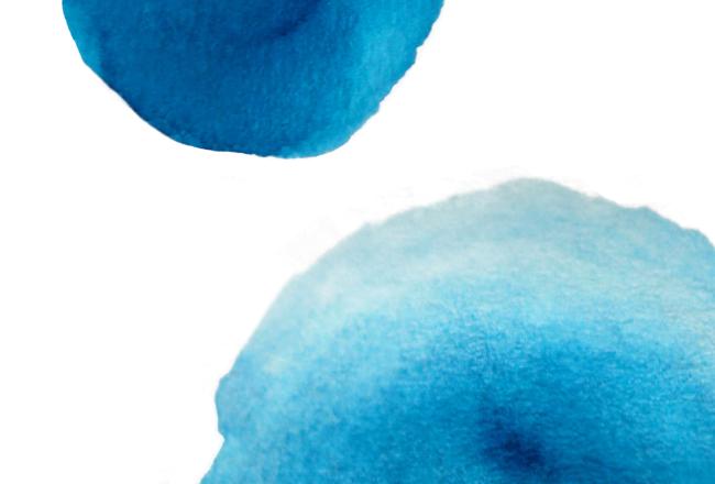 Kaksi sinistä vesiväritäplää