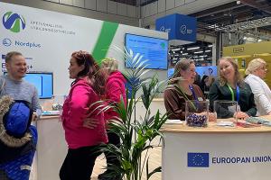 Opetushallituksen vuoden 2024 Educa-messuosastolla esiteltiin muun muassa Erasmus+- ja NordPlus-ohjelmia sekä OPH-oppimateriaaleja. 