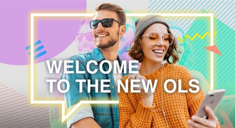 Welcome to the new OLS - nainen ja mies kännykkä kädessä