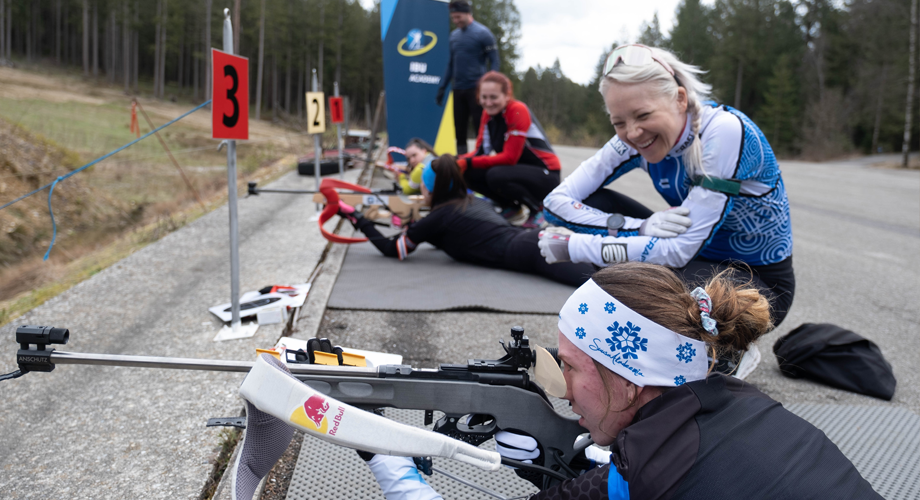 Ampumahiihtoharjoitukset käynnissä.