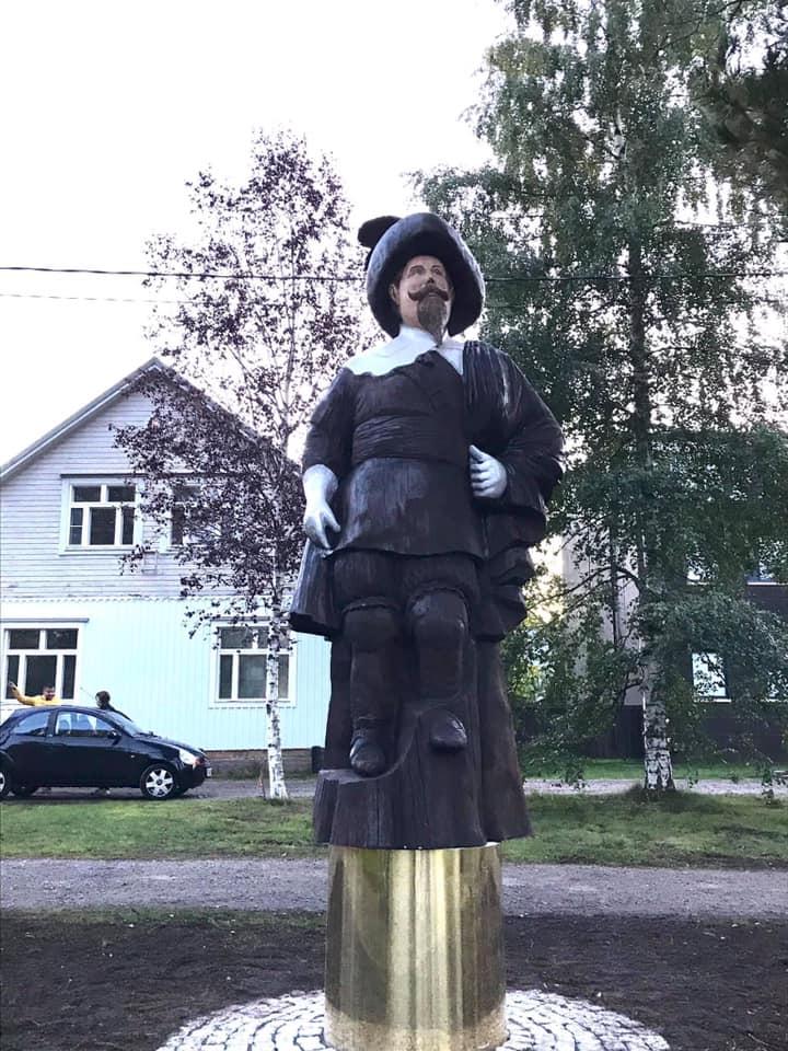 Kustaa toinen aadolfin patsas kokkolassa