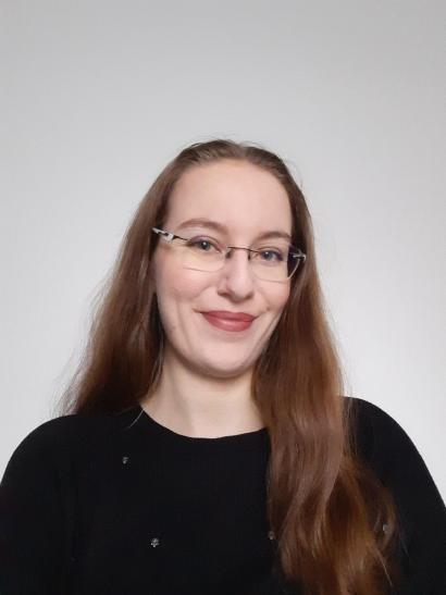 Henkilökuva Elodie Magnierista.